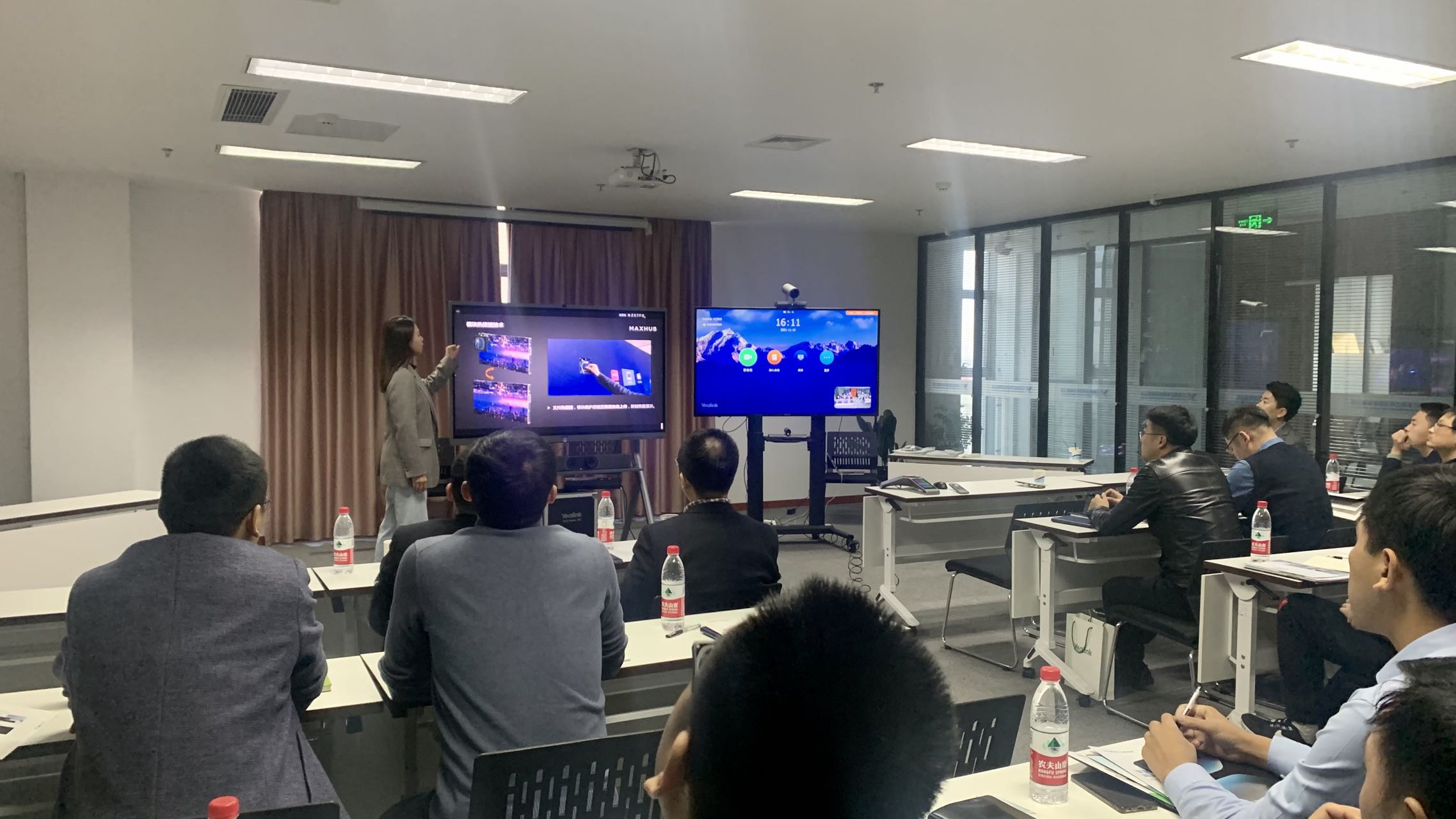 ���ָ�ylg888888���ƿ�չ����Ƶ�����豸����ѵ